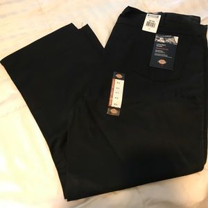 Dickies Relaxed Fit Work Pants. NWT